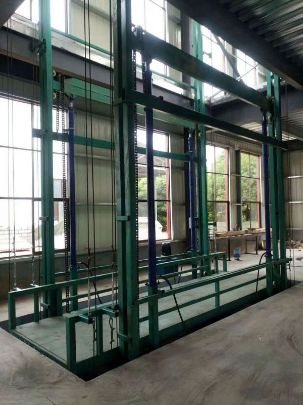 導(dǎo)軌式液壓升降載貨平臺